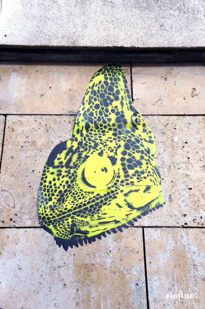 Collage rue stick Puteaux 2014. (FR)